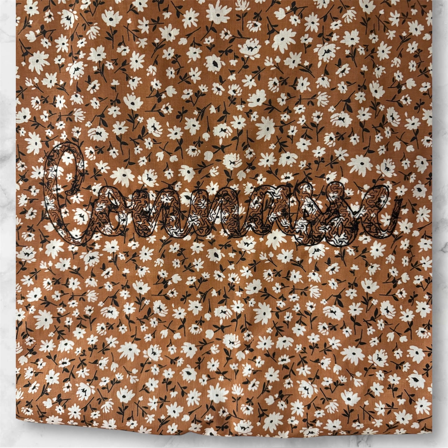 Cabas en coton brodé Connasse