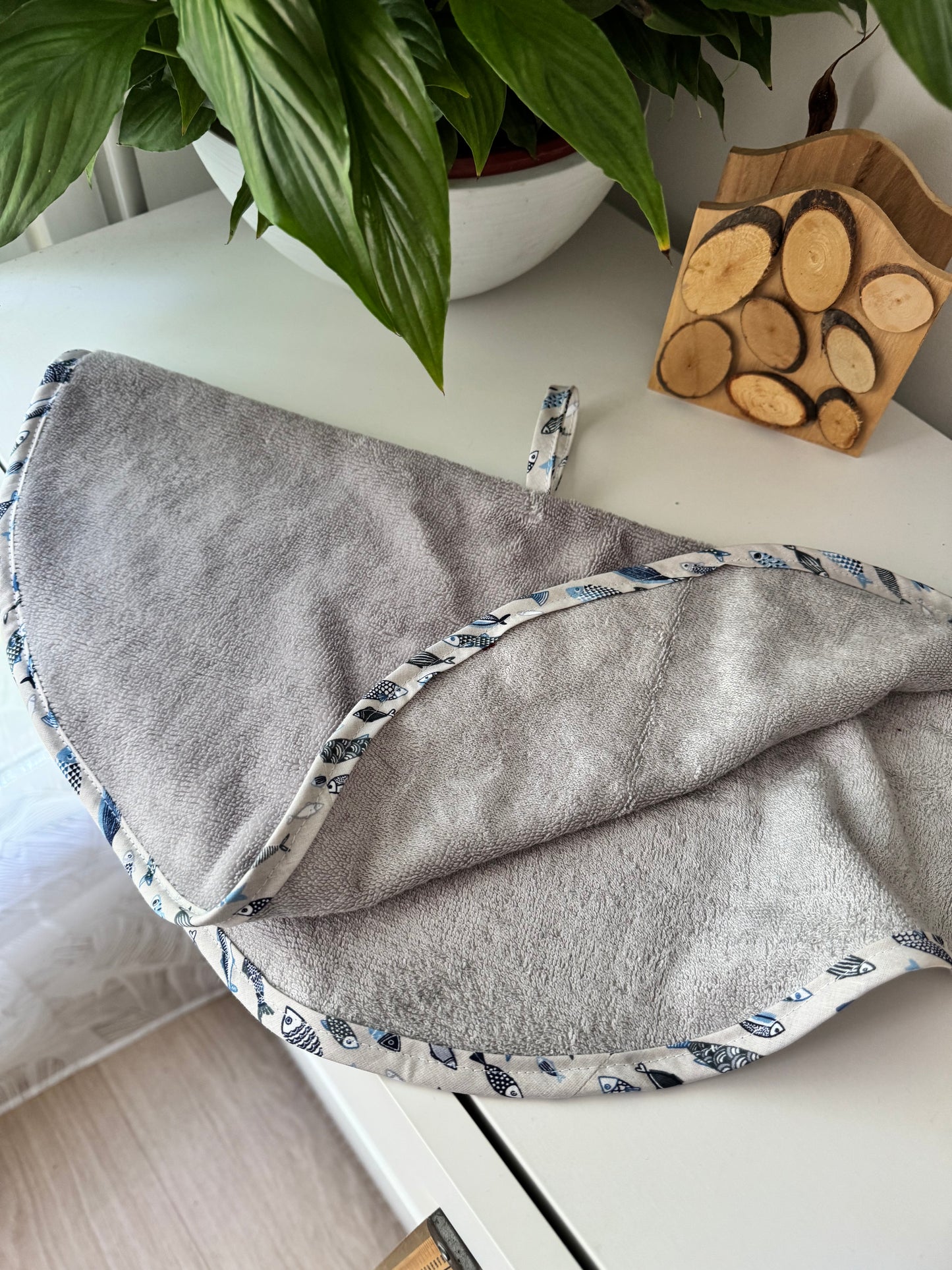 Essuie-Main Rond à Suspendre sardines – Douceur et Praticité au Quotidien !