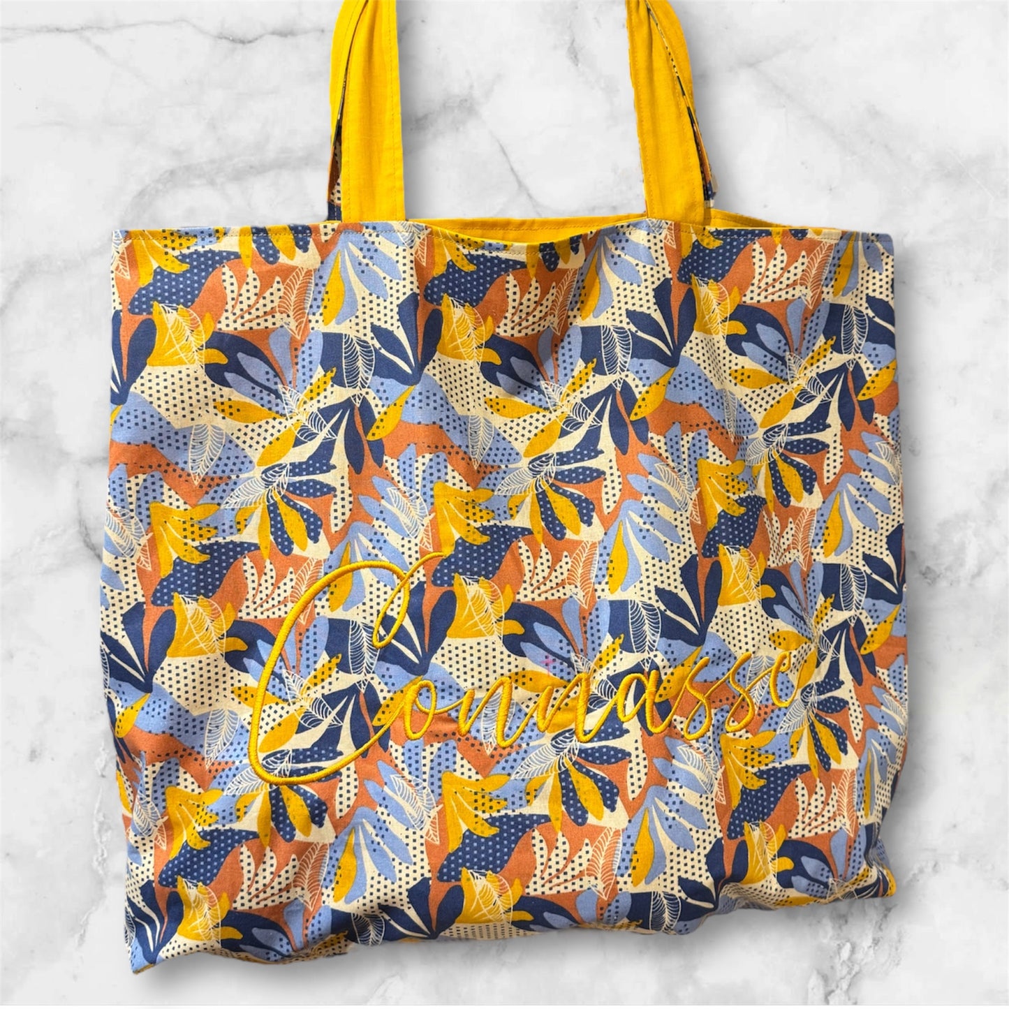 Cabas en coton brodé Connasse