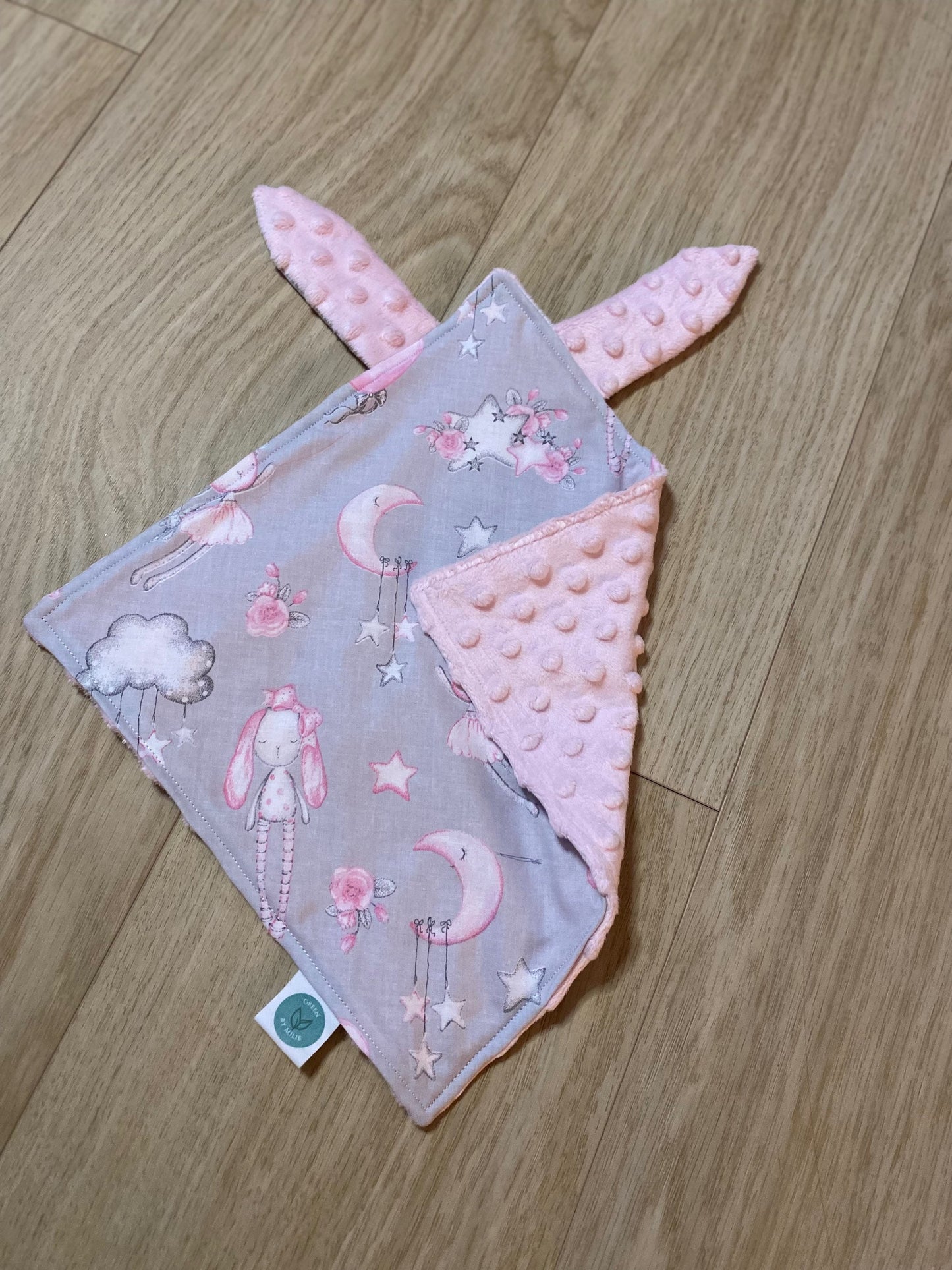 Lingettes/cotons lavables et panier - protège carnet de santé - couverture - tapis d'éveil - doudou