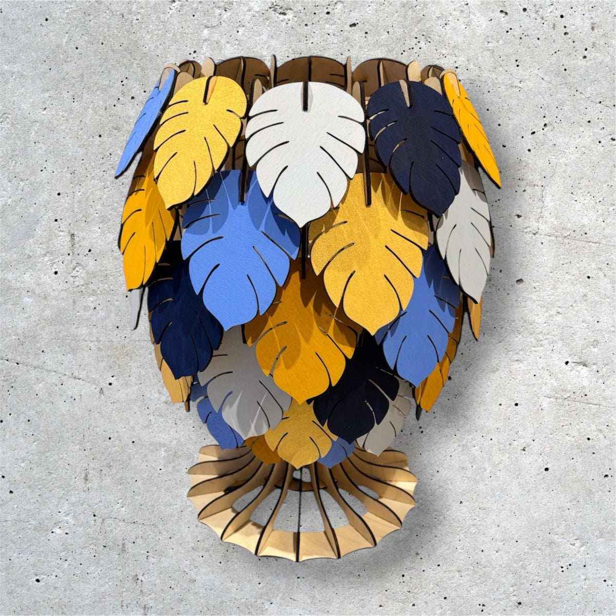 Lampe à poser en bois Élégance Naturelle Monstera - GreenbyMilie