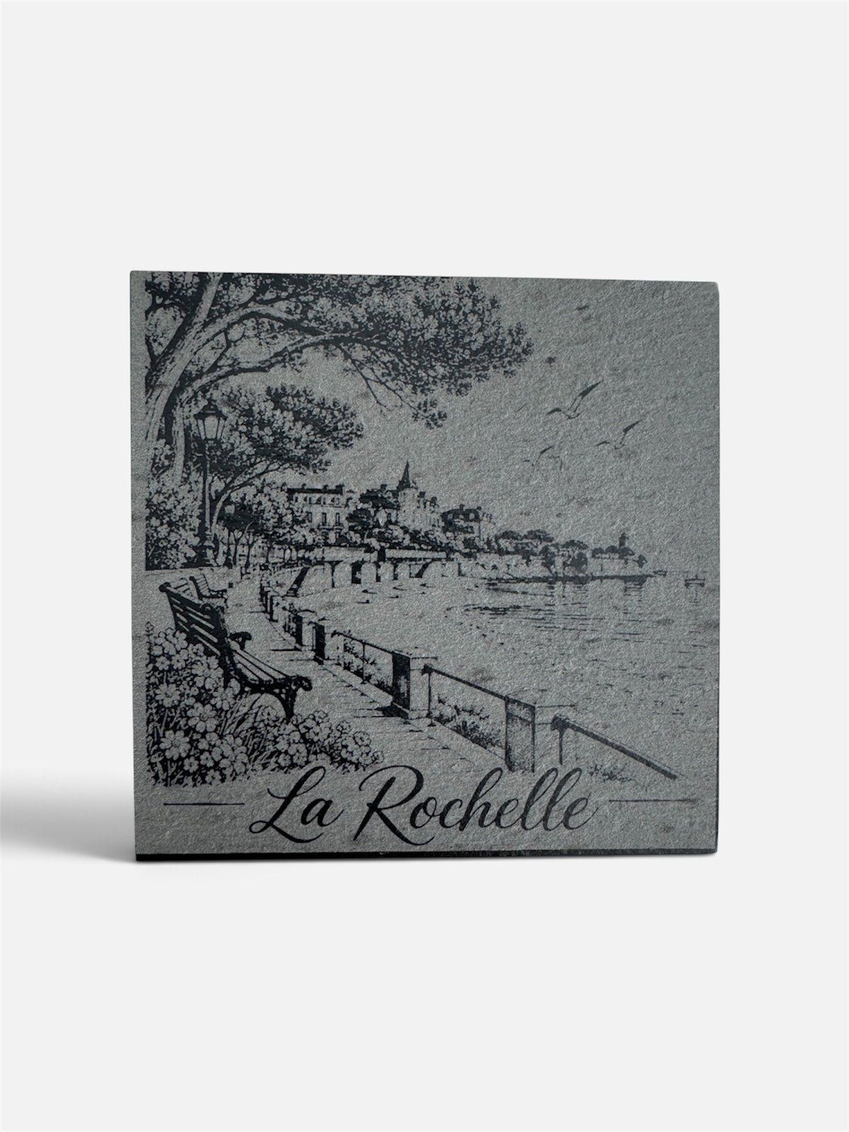 Sous-verre en ardoise gravé avec paysage du littoral de La Rochelle