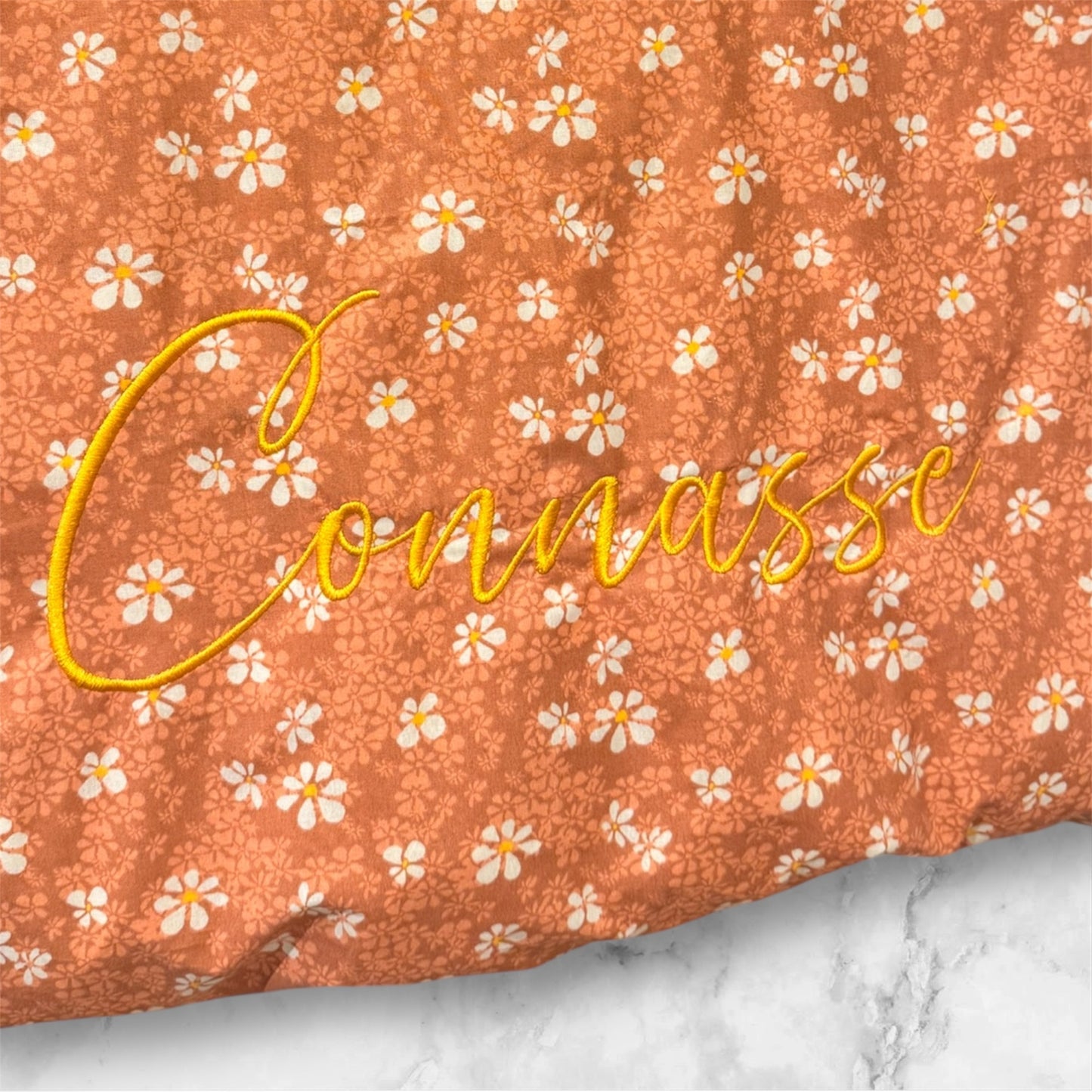 Cabas en coton brodé Connasse