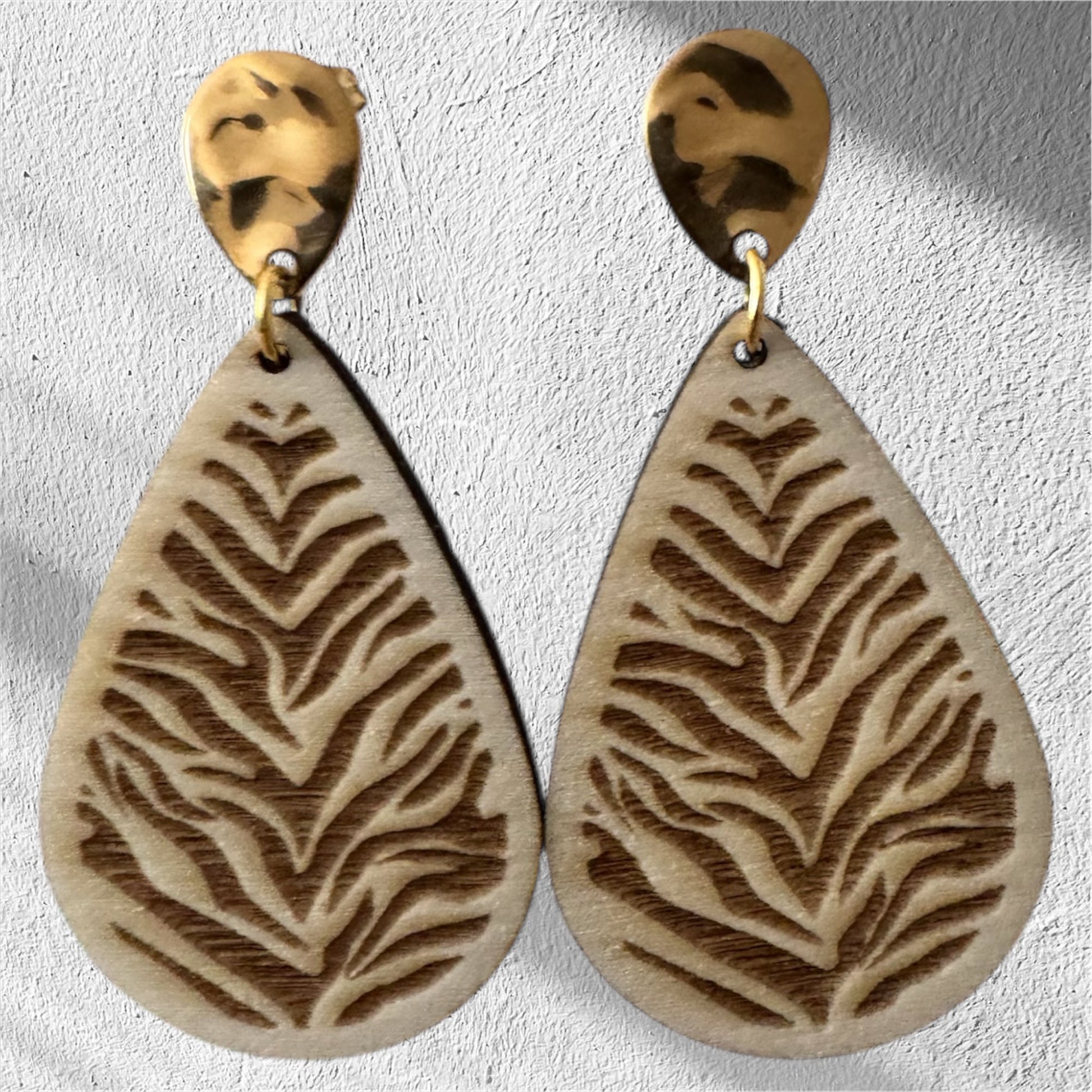 Boucles d’oreilles en bois thème fauve – Naturelles et légères - GreenbyMilie