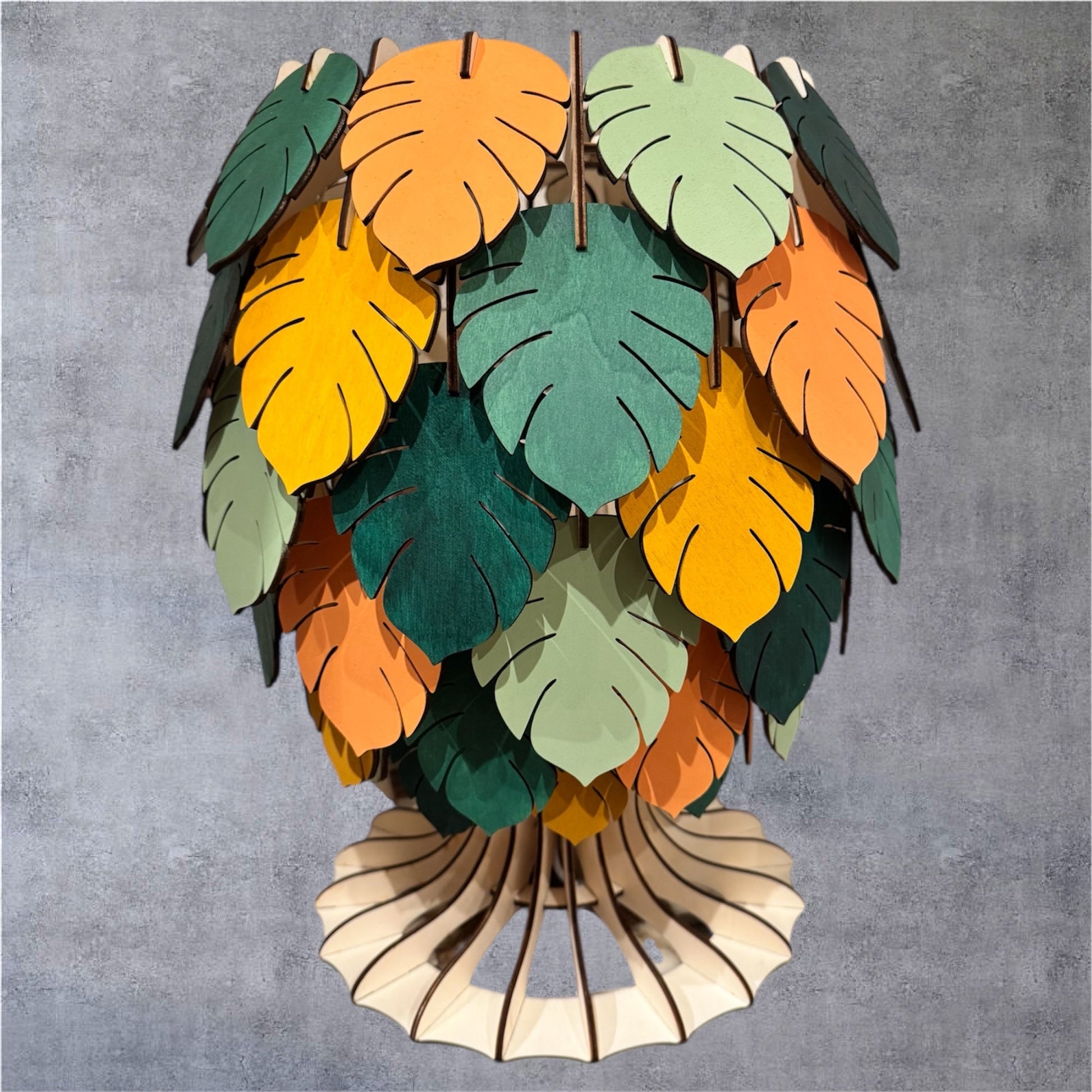 Lampe à poser en bois Élégance Naturelle Monstera - GreenbyMilie