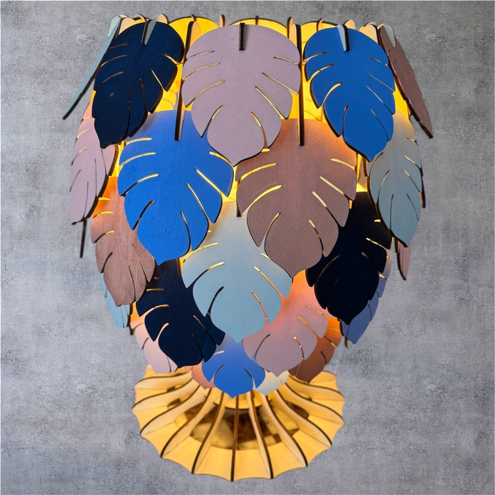 Lampe à poser en bois Élégance Naturelle Monstera - GreenbyMilie