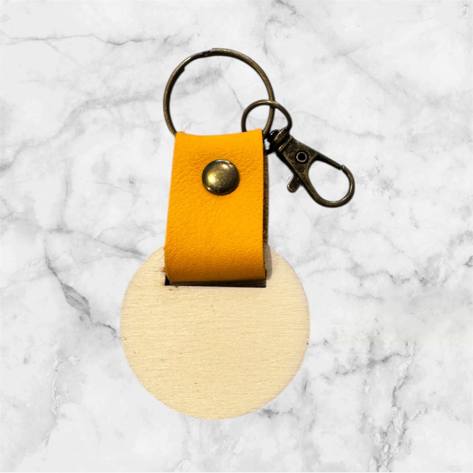 Porte - clés à personnaliser en bois et cuir - GreenbyMilie