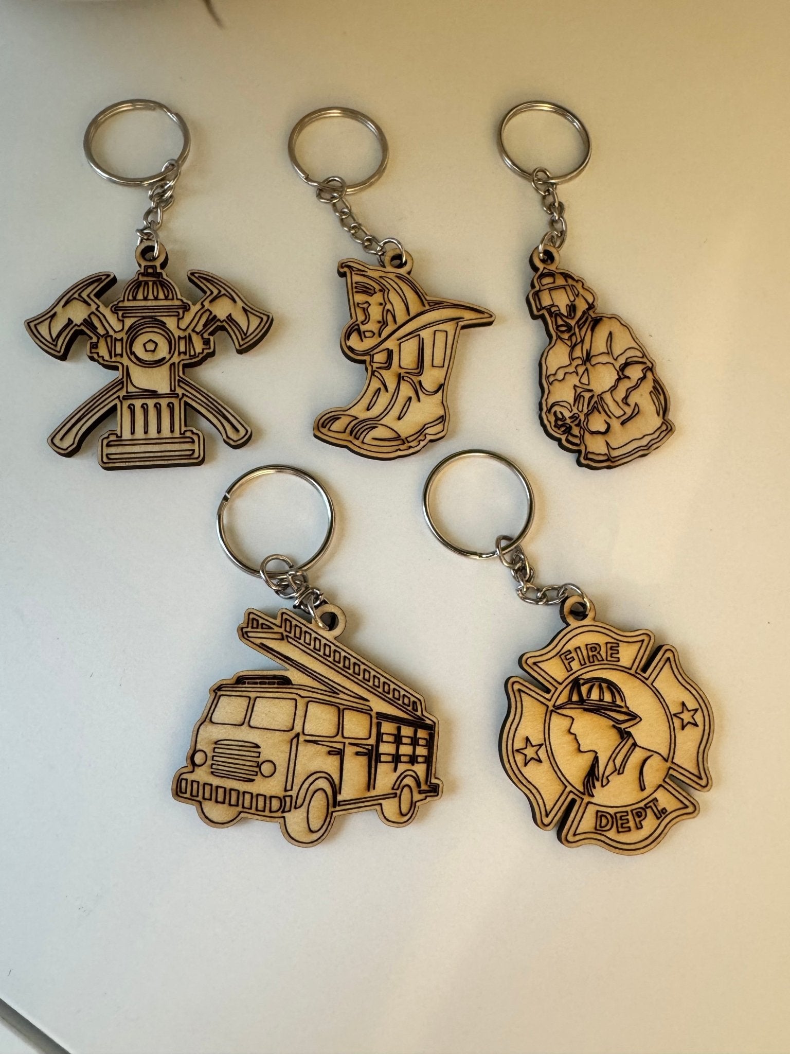 Porte - clés en Contreplaqué – Naturel, Léger collection pompiers - GreenbyMilie