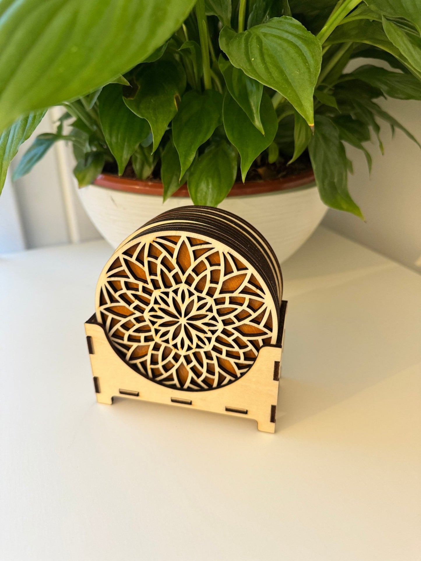 Sous - verres en contreplaqué de peuplier – Naturels & Écologiques fleur mandala marron - GreenbyMilie