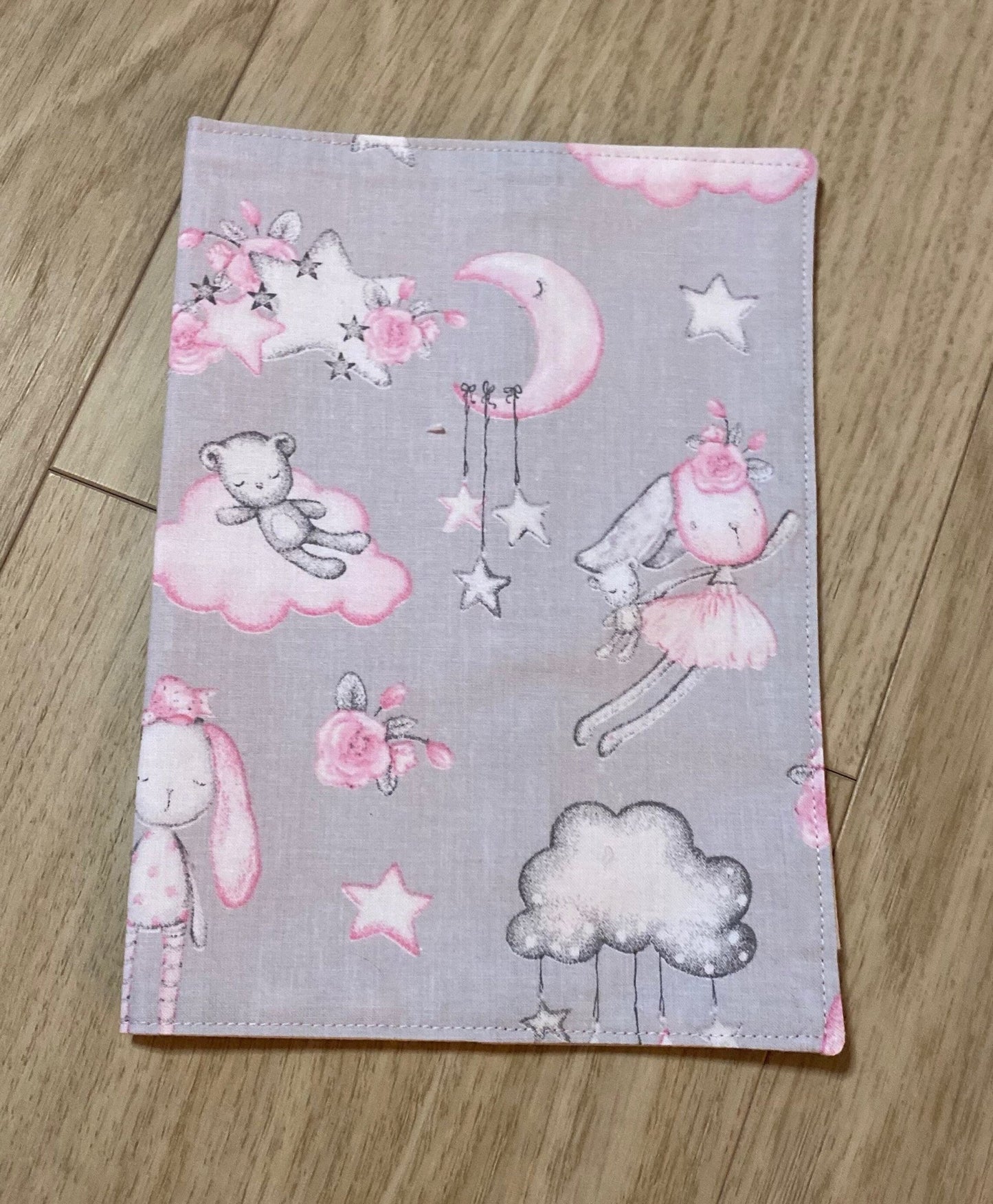 Lingettes/cotons lavables et panier - protège carnet de santé - couverture - tapis d'éveil - doudou - GreenbyMilie