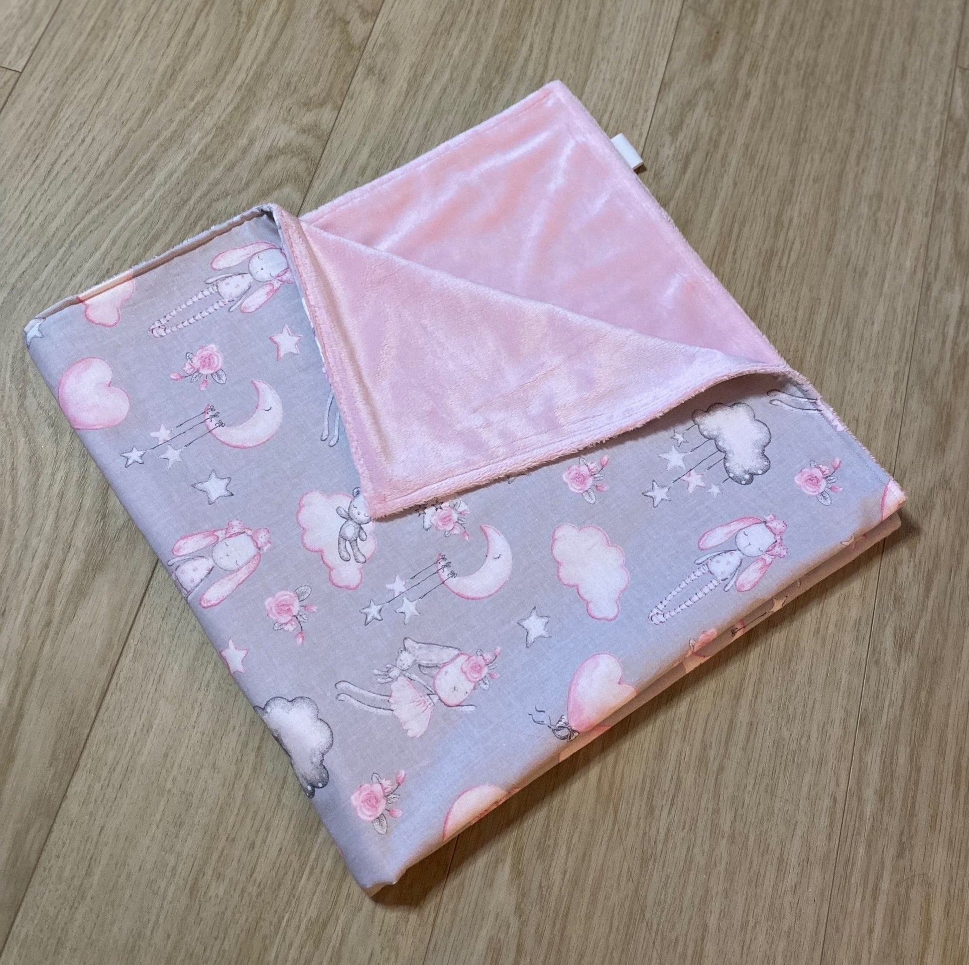 Lingettes/cotons lavables et panier - protège carnet de santé - couverture - tapis d'éveil - doudou - GreenbyMilie